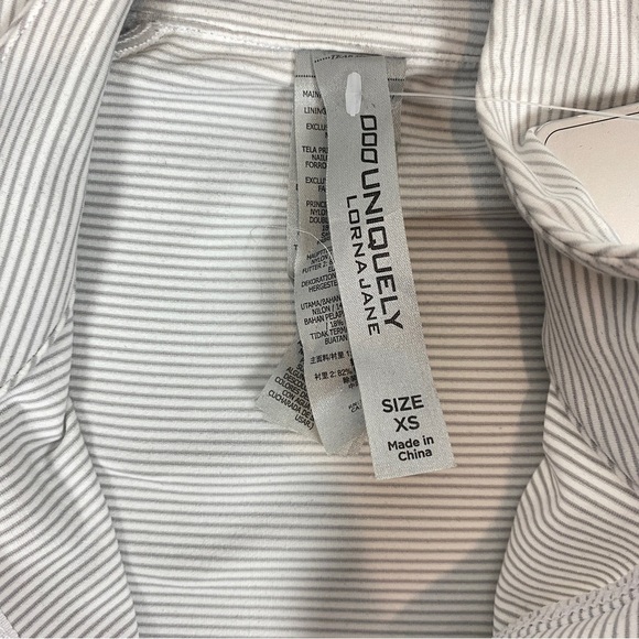 NEW Lorna Jane Unwind Zip Through Activewear Top XS Quick Dry Thumb Holes NWT - Picture 9 of 14